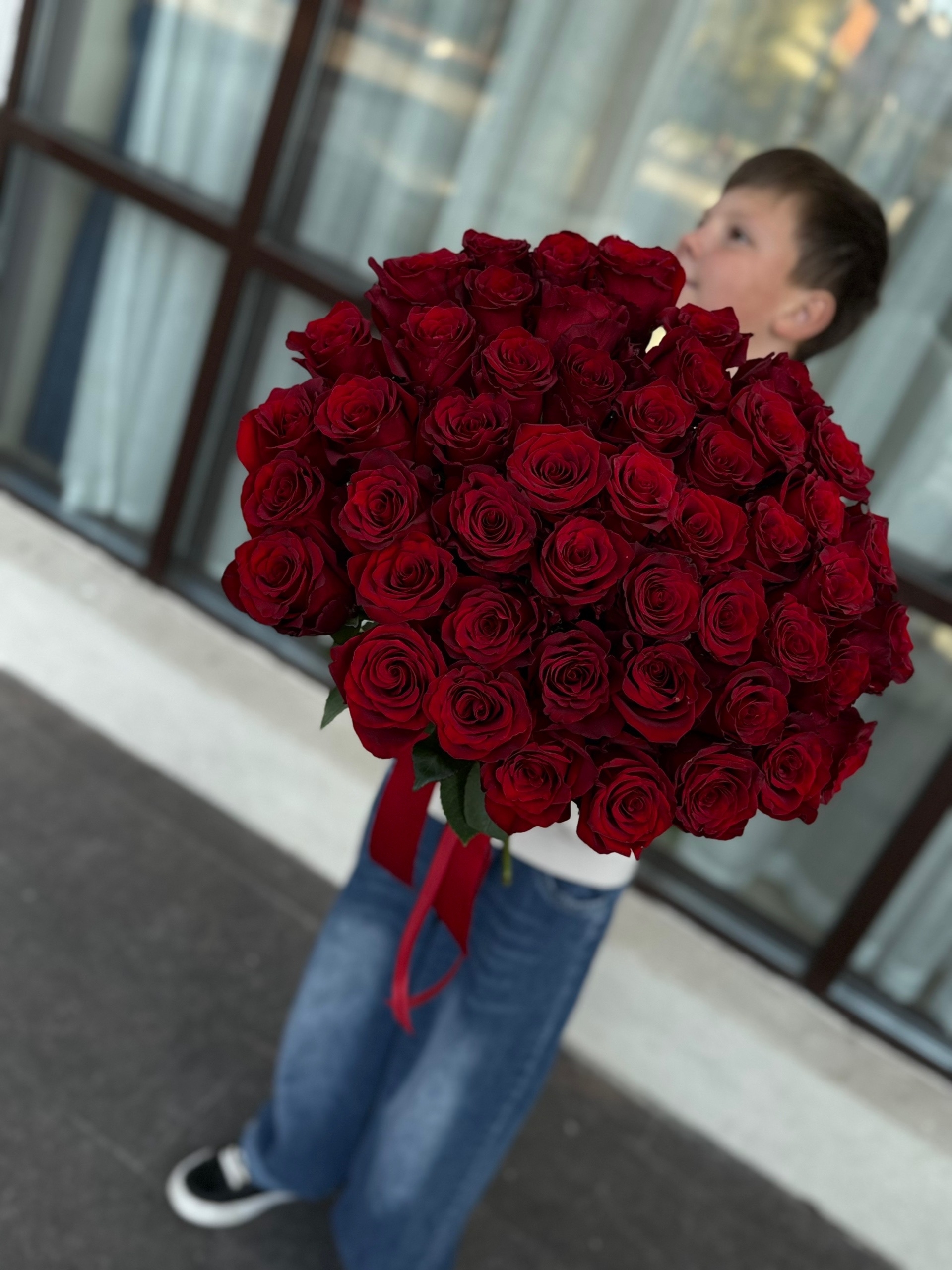 51 шикарная роза 55 см Эквадор на ленте